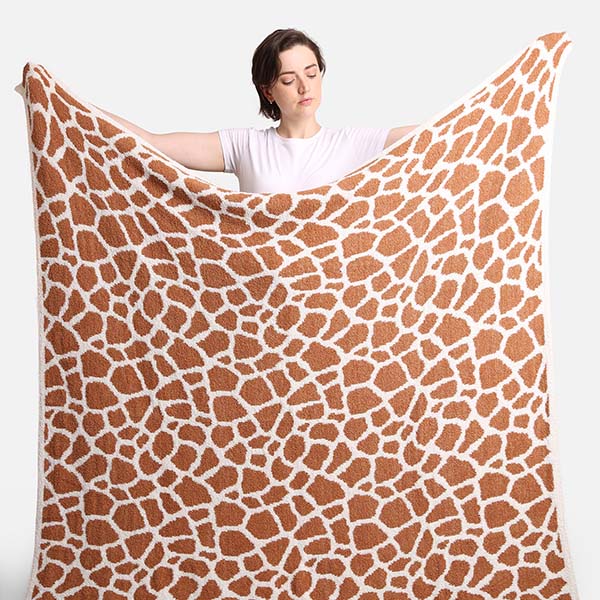 Luxury Soft Giraffe Print Blanket